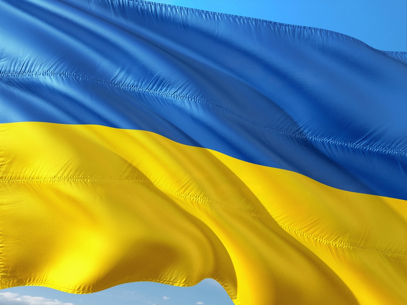 Das Bild zeigt die ukrainische Flagge