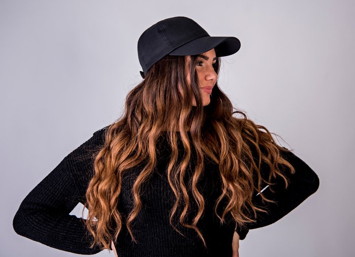 Tory 1 DAs Bild zeigt eine Basecap.