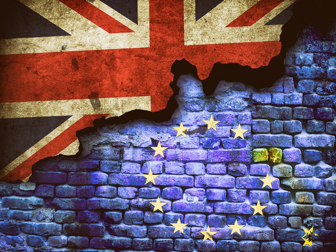 Das Bild zeigt die britische und europäische Flagge nebeneinander auf einer Mauer.