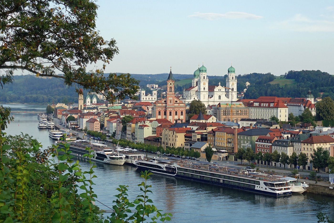 DAs Bild zeigt einbe Stadtansicht von Passau